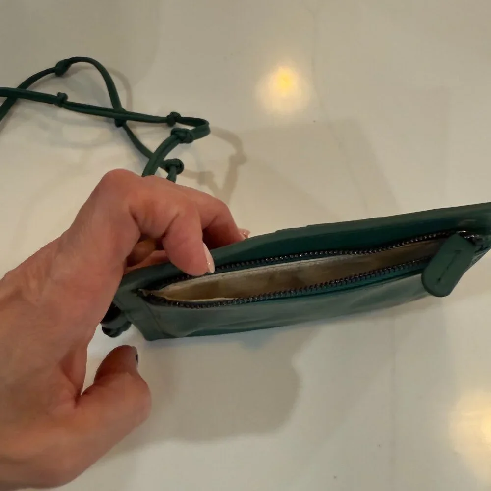Free People Sun's Out Crossbody Wallet Bag in Green NWT - Picture 8 of 8